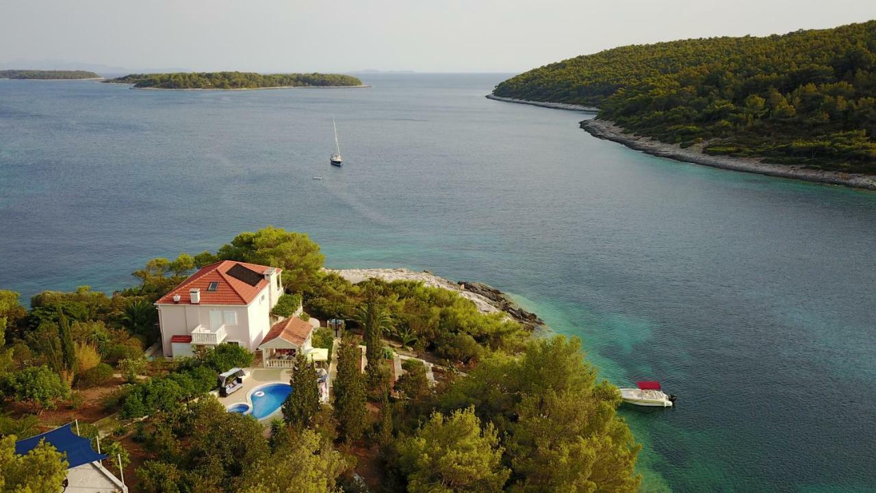 Waterfront Villa With Pool Vela Luka Exteriér fotografie